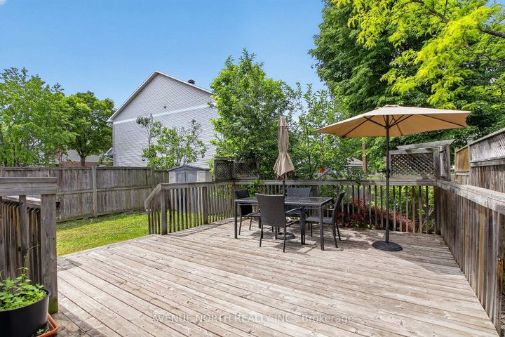 Photo 35 at 18 Castlemore Street, Nepean (Barrhaven East), Ottawa