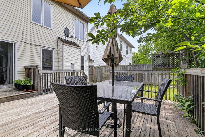 Photo 36 at 18 Castlemore Street, Nepean (Barrhaven East), Ottawa
