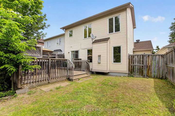 Photo 39 at 18 Castlemore Street, Nepean (Barrhaven East), Ottawa
