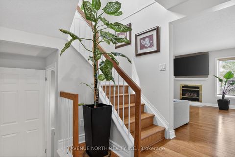 Photo 9 at 18 Castlemore Street, Nepean (Barrhaven East), Ottawa