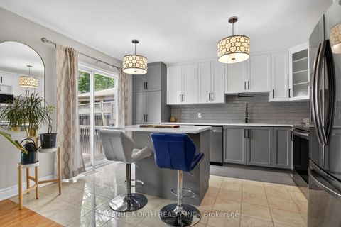 Photo 10 at 18 Castlemore Street, Nepean (Barrhaven East), Ottawa