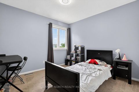 Photo 23 at 18 Castlemore Street, Nepean (Barrhaven East), Ottawa