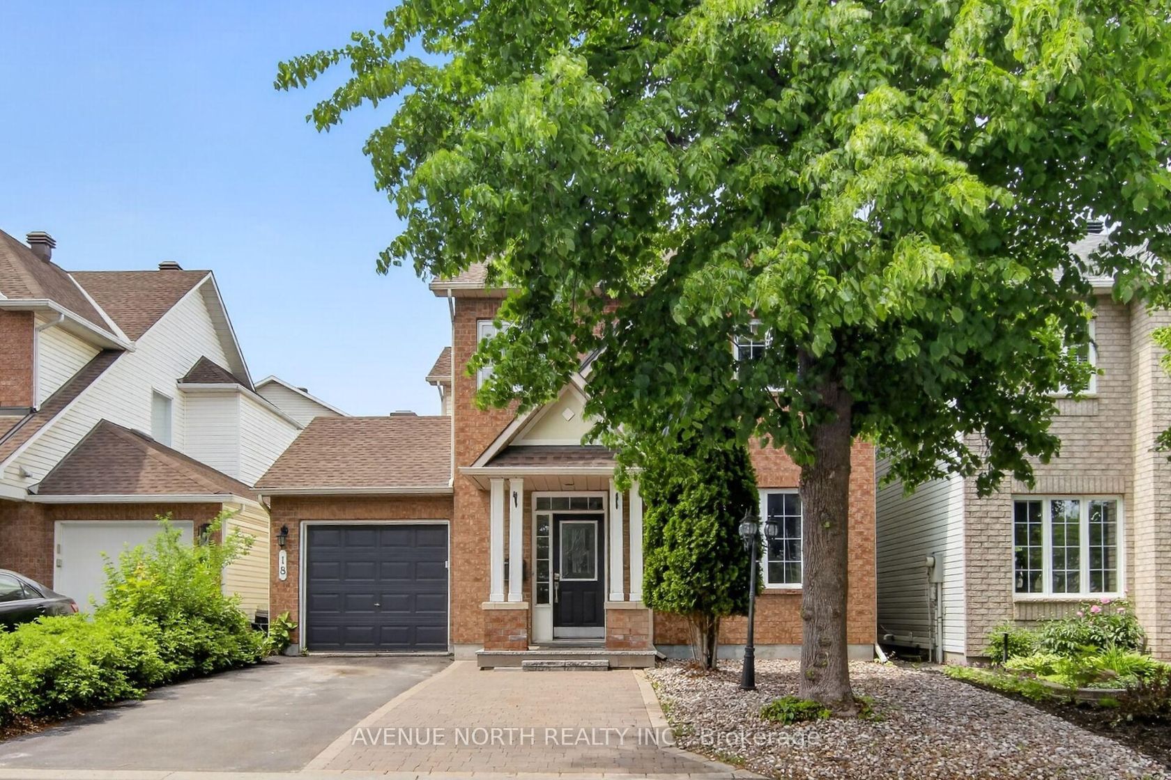 18 Castlemore Street, Nepean (Barrhaven East), Ottawa 