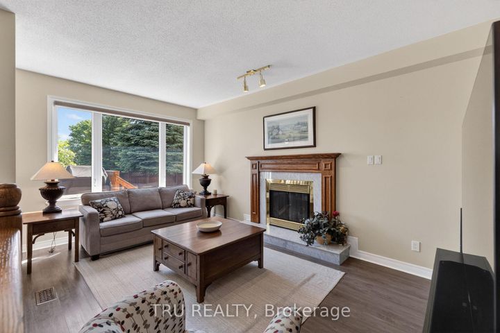 Photo 8 at 110 Grenadier Way, Nepean (Longfields), Ottawa