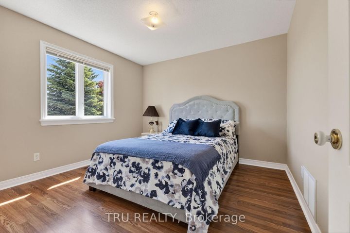 Photo 20 at 110 Grenadier Way, Nepean (Longfields), Ottawa