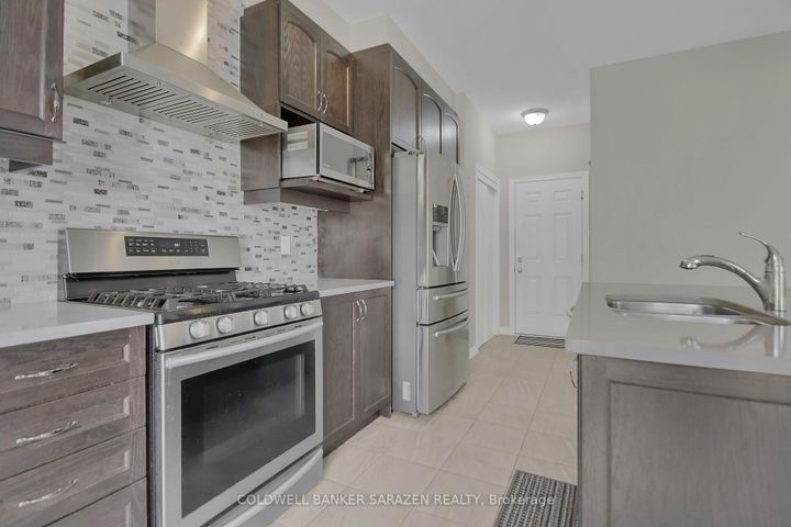 Photo 13 at 906 Whimbrel Way, Nepean (Half Moon Bay), Ottawa