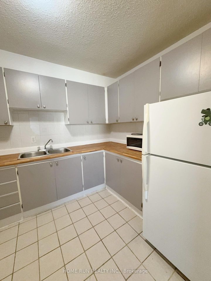 Photo 6 at 1401 - 1380 Prince Of Wales Drive, Nepean (Carleton Square), Ottawa