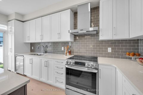 Photo 11 at 728 Perseus Avenue, Nepean (Half Moon Bay), Ottawa