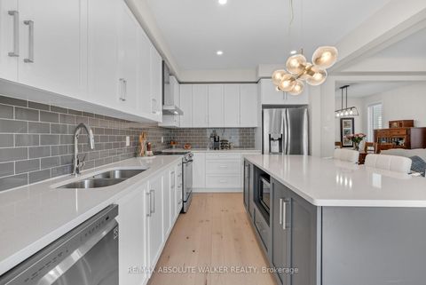 Photo 12 at 728 Perseus Avenue, Nepean (Half Moon Bay), Ottawa