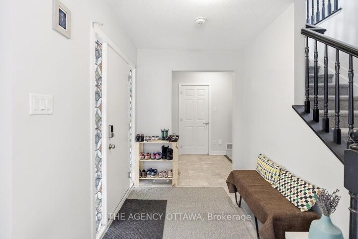 Photo 6 at 920 Nova Private, Nepean (Half Moon Bay), Ottawa