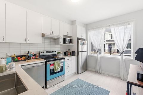 Photo 19 at 920 Nova Private, Nepean (Half Moon Bay), Ottawa