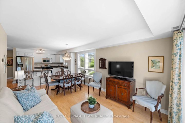 Photo 11 at 101 - 14 Norice Street, Nepean (Meadowlands/Crestview), Ottawa