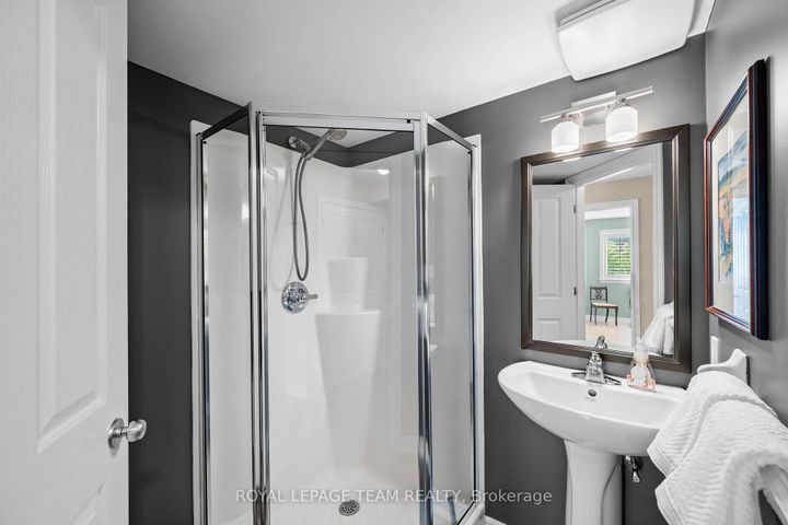Photo 19 at 101 - 14 Norice Street, Nepean (Meadowlands/Crestview), Ottawa