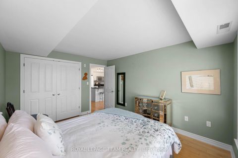 Photo 18 at 101 - 14 Norice Street, Nepean (Meadowlands/Crestview), Ottawa
