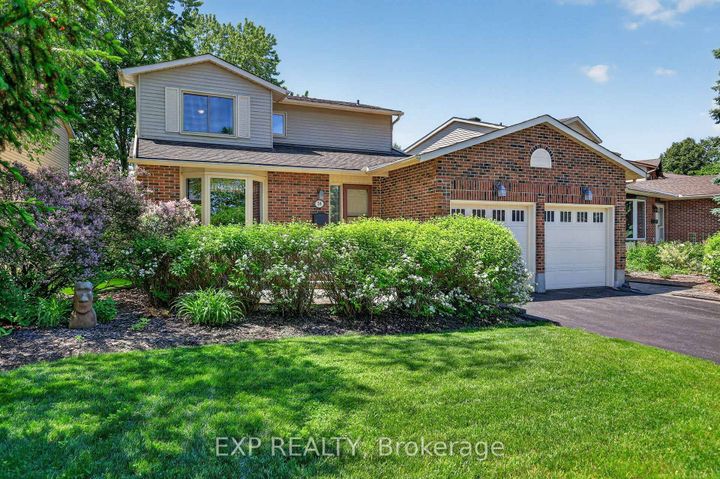 Photo 1 at 34 Four Seasons Drive, Nepean (Borden Farm/Stewart Farm/Carleton Heights/Parkwood Hills), Ottawa