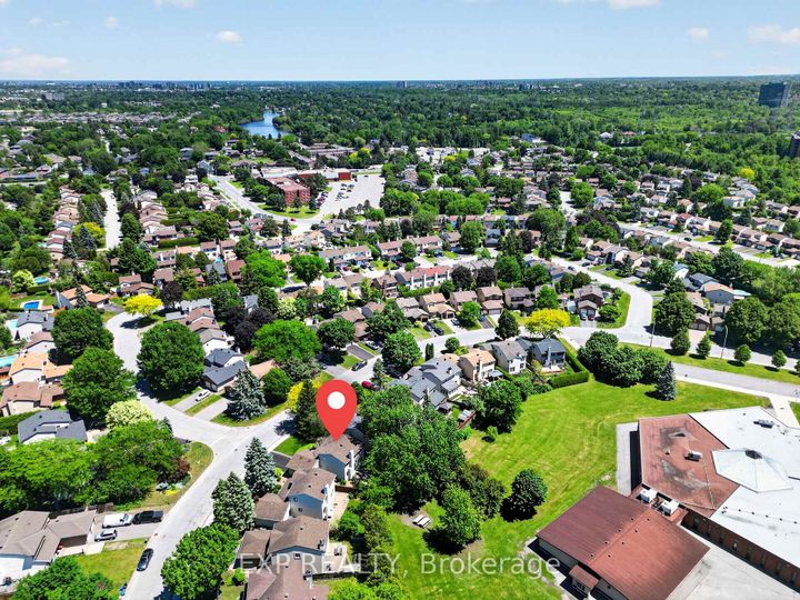 Photo 36 at 34 Four Seasons Drive, Nepean (Borden Farm/Stewart Farm/Carleton Heights/Parkwood Hills), Ottawa