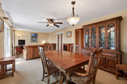 Photo 11 at 34 Four Seasons Drive, Nepean (Borden Farm/Stewart Farm/Carleton Heights/Parkwood Hills), Ottawa