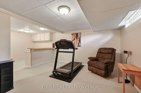 Photo 23 at 34 Four Seasons Drive, Nepean (Borden Farm/Stewart Farm/Carleton Heights/Parkwood Hills), Ottawa