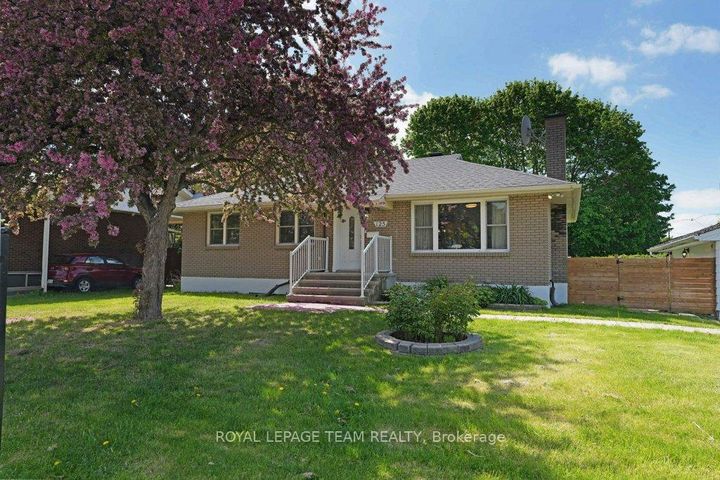 Photo 1 at 125 Norice Street, Nepean (Meadowlands/Crestview), Ottawa