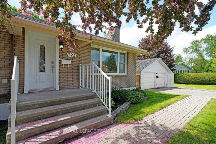Photo 3 at 125 Norice Street, Nepean (Meadowlands/Crestview), Ottawa