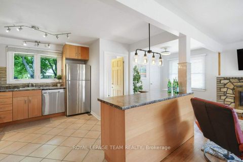 Photo 11 at 125 Norice Street, Nepean (Meadowlands/Crestview), Ottawa