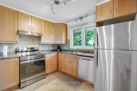 Photo 12 at 125 Norice Street, Nepean (Meadowlands/Crestview), Ottawa