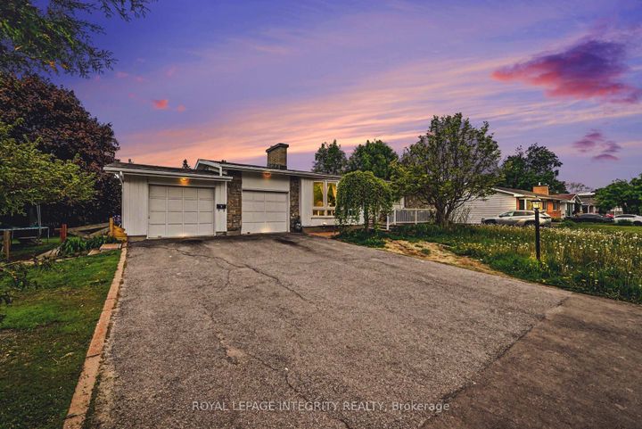Photo 0 at 104 Viewmount Drive, Nepean (Meadowlands/Crestview), Ottawa