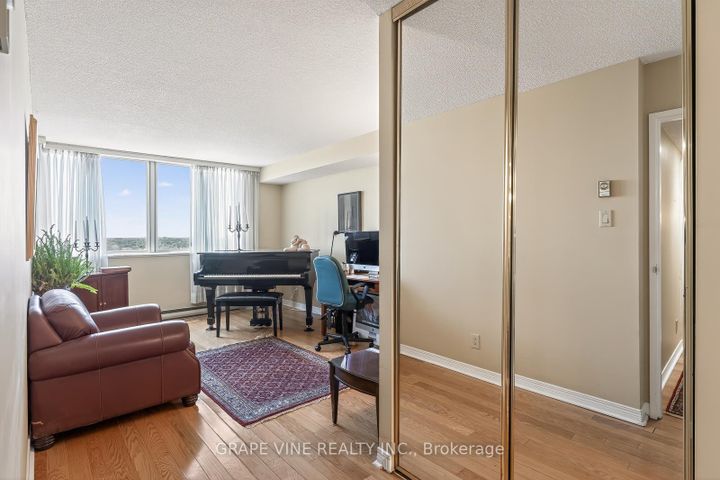 Photo 26 at 1115 - 100 Grant Carman Drive, Nepean (Borden Farm/Stewart Farm/Carleton Heights/Parkwood Hills), Ottawa