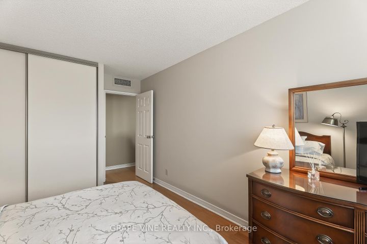 Photo 34 at 1115 - 100 Grant Carman Drive, Nepean (Borden Farm/Stewart Farm/Carleton Heights/Parkwood Hills), Ottawa