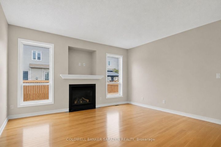 Photo 4 at 7 Barnstone Drive, Nepean (Barrhaven East), Ottawa