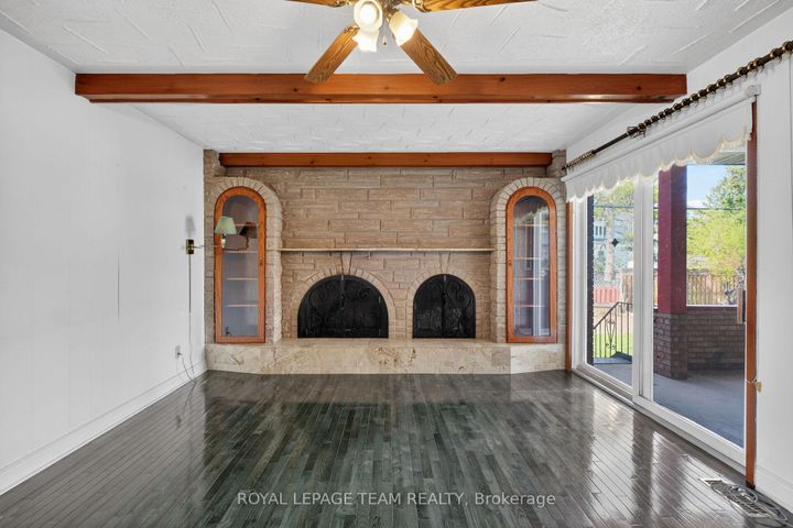 Photo 12 at 33 Norice Street, Nepean (Meadowlands/Crestview), Ottawa