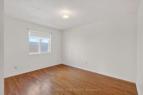 Photo 25 at 33 Norice Street, Nepean (Meadowlands/Crestview), Ottawa