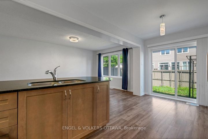 Photo 21 at 308 Song Sparrow Street W, Nepean (Half Moon Bay), Ottawa