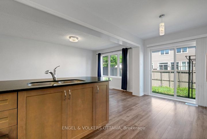 Photo 22 at 308 Song Sparrow Street W, Nepean (Half Moon Bay), Ottawa