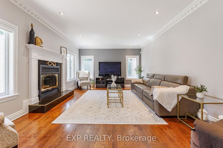 Photo 21 at 62 Lotta Avenue, Nepean (Meadowlands/St. Claire Gardens), Ottawa