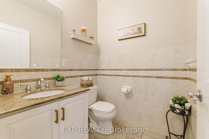 Photo 26 at 62 Lotta Avenue, Nepean (Meadowlands/St. Claire Gardens), Ottawa