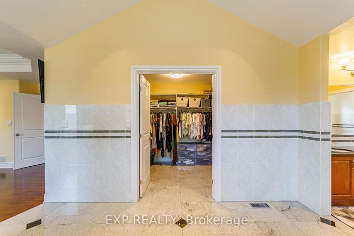 Photo 34 at 62 Lotta Avenue, Nepean (Meadowlands/St. Claire Gardens), Ottawa