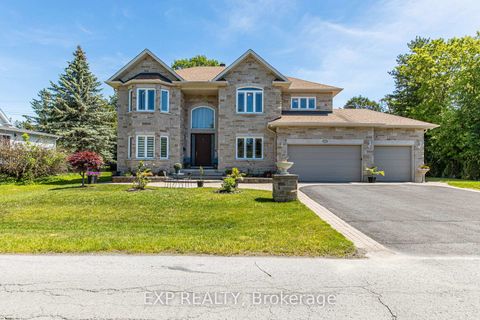 Photo 0 at 62 Lotta Avenue, Nepean (Meadowlands/St. Claire Gardens), Ottawa