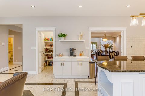 Photo 19 at 62 Lotta Avenue, Nepean (Meadowlands/St. Claire Gardens), Ottawa