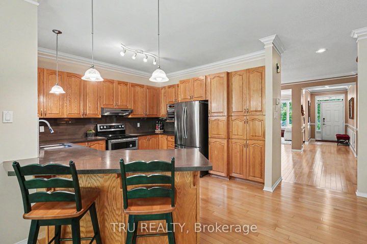 Photo 11 at 40 Cimarron Crescent, Nepean (Centrepointe), Ottawa