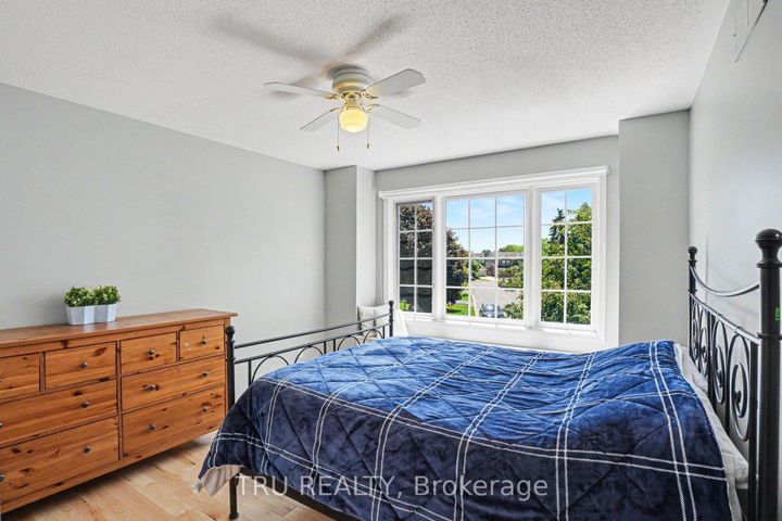 Photo 23 at 40 Cimarron Crescent, Nepean (Centrepointe), Ottawa