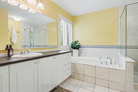 Photo 20 at 40 Cimarron Crescent, Nepean (Centrepointe), Ottawa