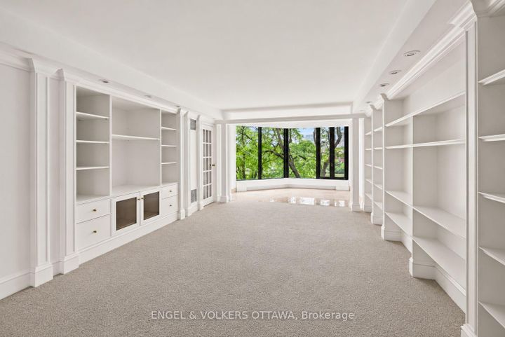 Photo 11 at 406 - 111 Echo Drive, Ottawa East, Ottawa