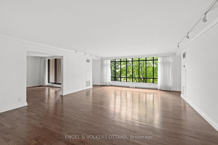Photo 13 at 406 - 111 Echo Drive, Ottawa East, Ottawa