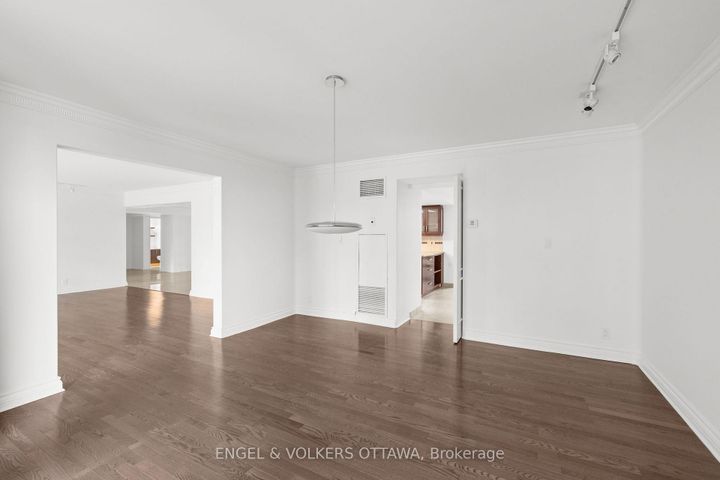 Photo 22 at 406 - 111 Echo Drive, Ottawa East, Ottawa
