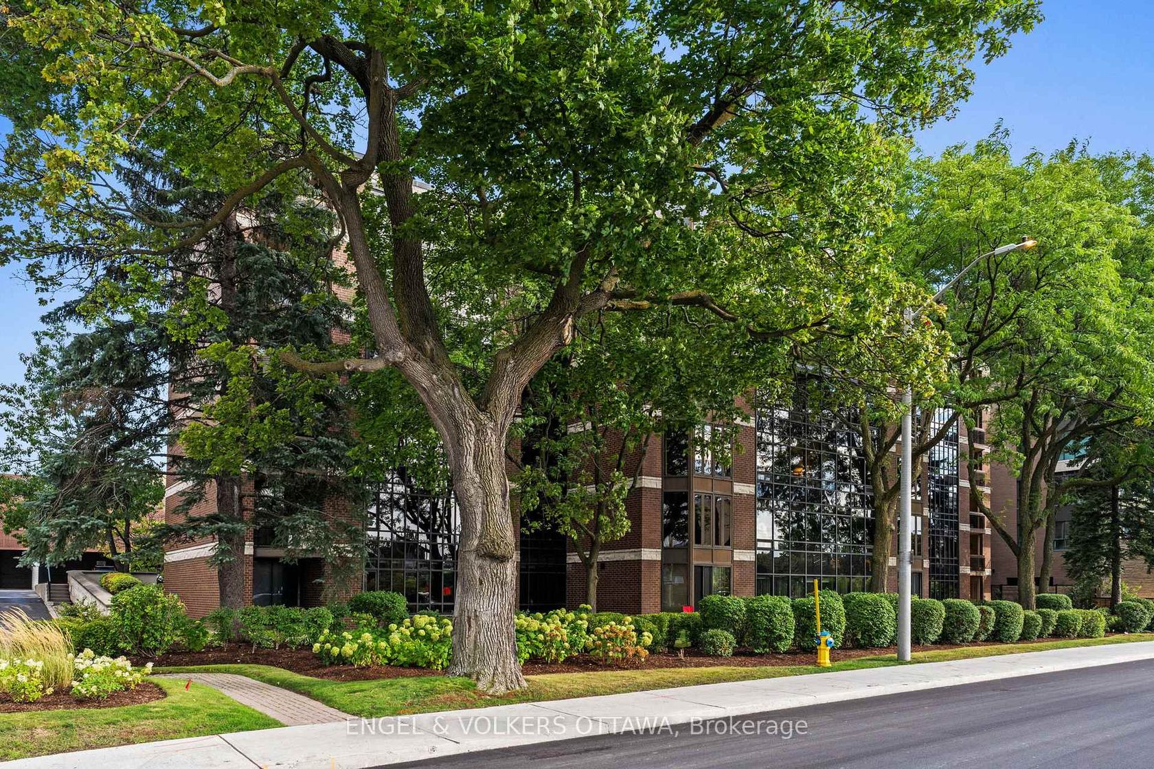406 - 111 Echo Drive, Ottawa East, Ottawa 