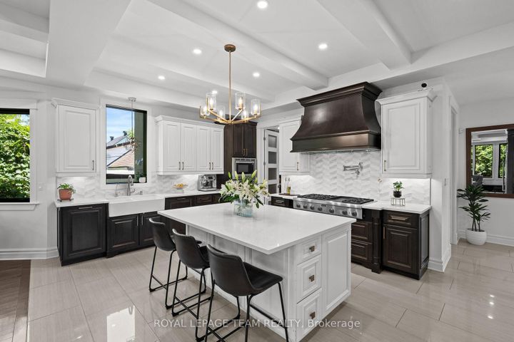 Photo 9 at 17 Argue Drive, Nepean (Borden Farm/Stewart Farm/Carleton Heights/Parkwood Hills), Ottawa