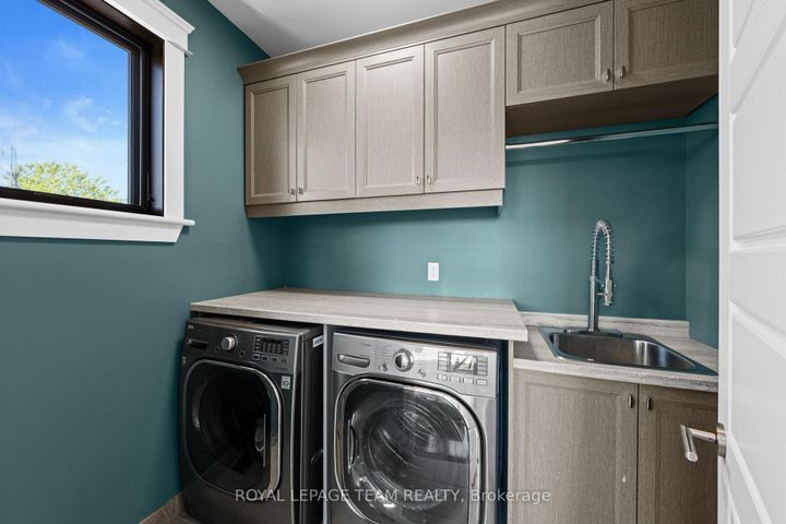 Photo 18 at 17 Argue Drive, Nepean (Borden Farm/Stewart Farm/Carleton Heights/Parkwood Hills), Ottawa