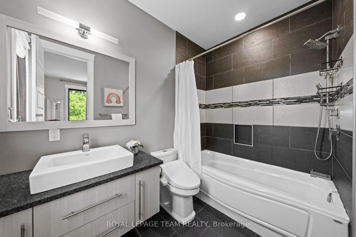 Photo 34 at 17 Argue Drive, Nepean (Borden Farm/Stewart Farm/Carleton Heights/Parkwood Hills), Ottawa