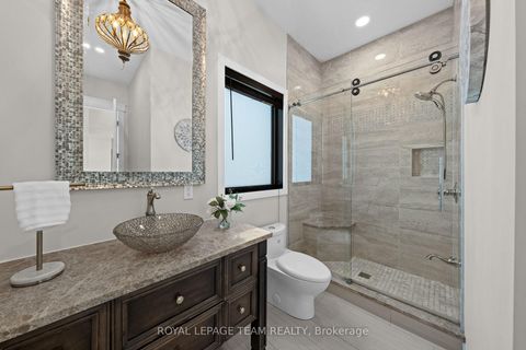Photo 4 at 17 Argue Drive, Nepean (Borden Farm/Stewart Farm/Carleton Heights/Parkwood Hills), Ottawa